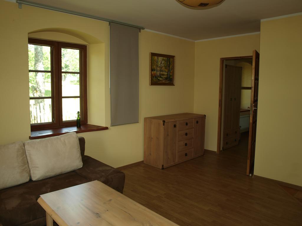 Dworek Szarki Exterior foto